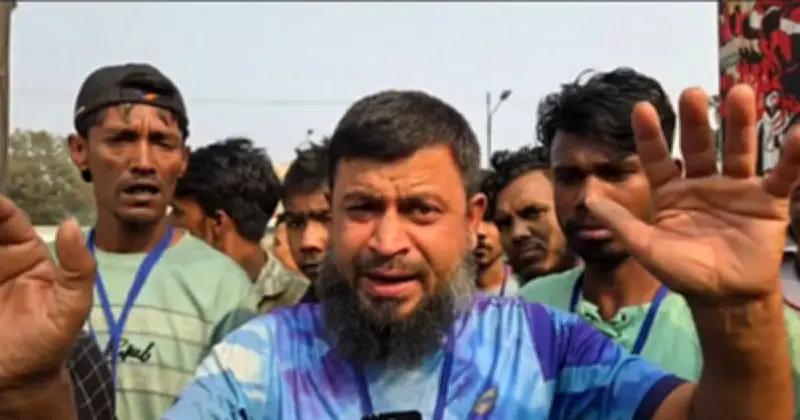 নির্বাচনী দায়িত্বে নিয়োজিত পরিবহনকর্মীদের সড়ক অবরোধ, পরে সমঝোতায় স্থানান্তর