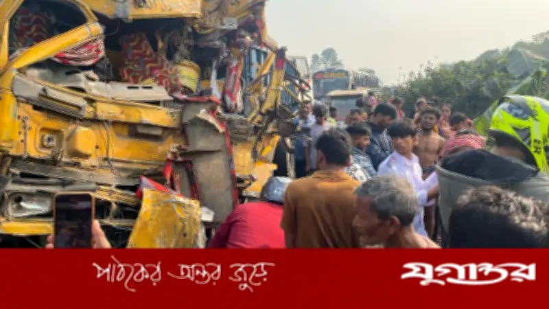 ফরিদপুরের ভাঙ্গায় বাস-ট্রাক সংঘর্ষে নারীসহ ৩৫ জন আহত, যানজটের সৃষ্টি