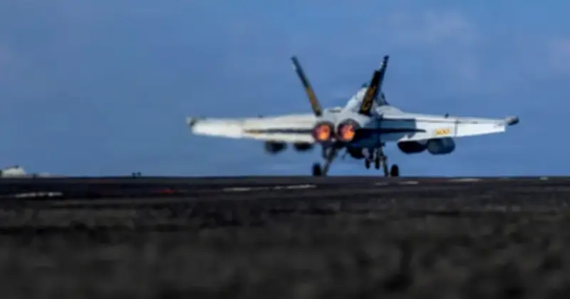 ইরানের বিরুদ্ধে মার্কিন সামরিক অভিযানের হুমকি দিলেন ট্রাম্প, পারমাণবিক ইস্যুতে চুক্তি না হলে কঠিন পদক্ষেপের ঘোষণা