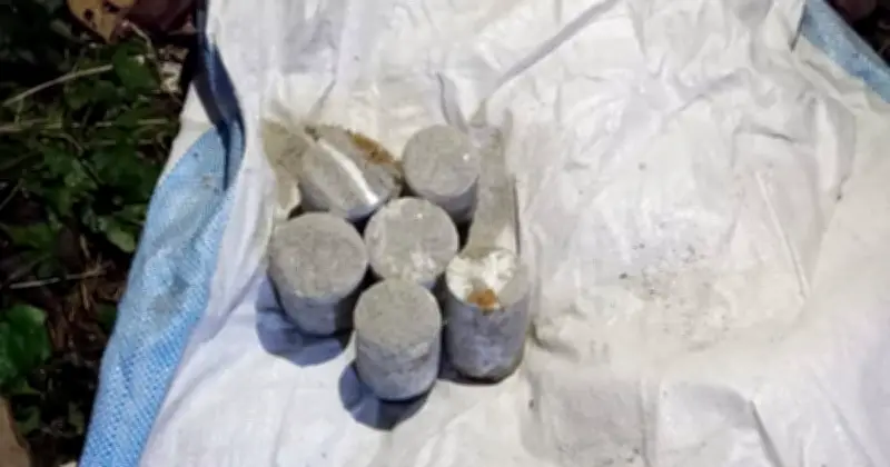 বাগেরহাটে যৌথ বাহিনীর অভিযানে ৬ ককটেল উদ্ধার, নির্বাচনী নাশকতার আশঙ্কা