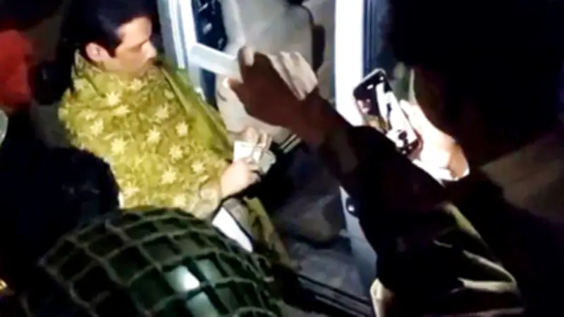 চন্দনাইশে সাড়ে ১০ লাখ টাকাসহ ৩ জন আটক, ইরানকে ট্রাম্পের কঠোর বার্তা, ভোটের দিন আবহাওয়া