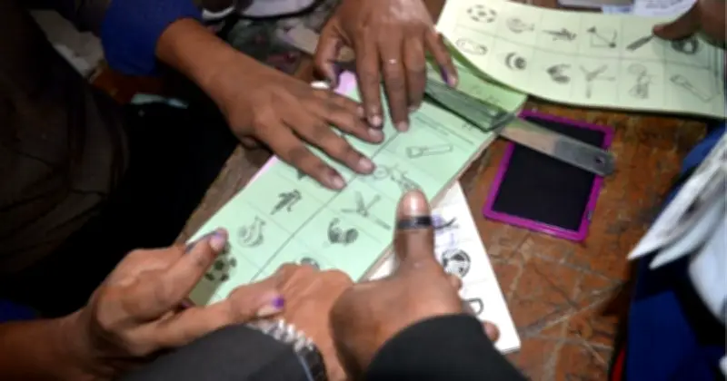 জাল ভোট: গণতন্ত্রের জন্য হুমকি ও আইনের কঠোর শাস্তির বিধান