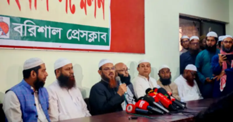 জামায়াতের ভোটাররা আমাকে ছাড়া আর কাকে ভোট দেবেন: ফয়জুল করীমের দাবি