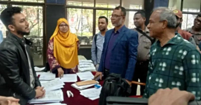 নির্বাচনে অনিয়মের বিরুদ্ধে কঠোর হুঁশিয়ারি, আইনশৃঙ্খলা বাহিনীকে সতর্ক করলেন স্বরাষ্ট্র উপদেষ্টা