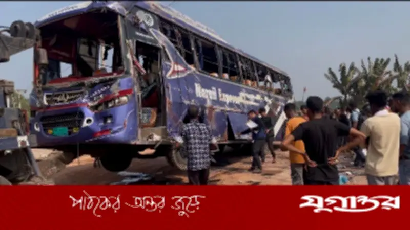 ফরিদপুরের ভাঙ্গায় বাস উলটে দুজন নিহত, আহত অন্তত ৩০