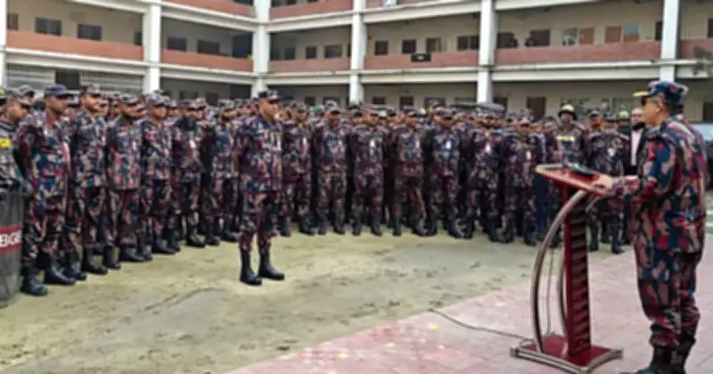 ত্রয়োদশ জাতীয় সংসদ নির্বাচন শান্তিপূর্ণ করতে বিজিবি মহাপরিচালকের কঠোর নির্দেশ