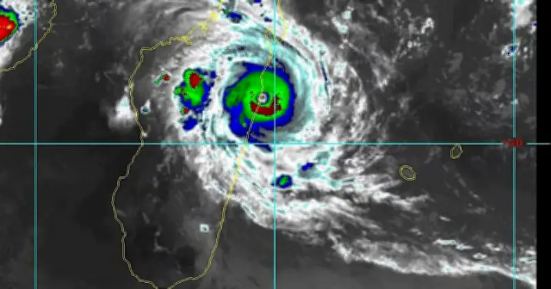 মাদাগাস্কারে ঘূর্ণিঝড় গেজানির তাণ্ডবে ৯ জন নিহত, ব্যাপক ক্ষয়ক্ষতি