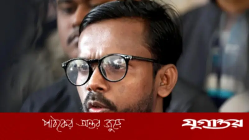 ধর্ষণ মামলায় গ্রেফতারি পরোয়ানা, তবুও ভোট দিতে যাচ্ছেন হিরো আলম