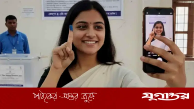 জাতীয় সংসদ নির্বাচনে ভোটকেন্দ্রে সেলফি তোলার নিয়ম: যা জানা জরুরি