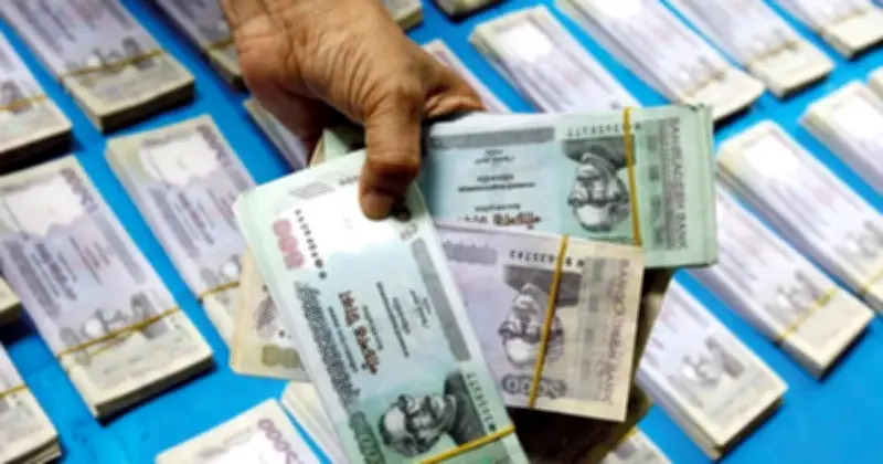 বাংলাদেশ ব্যাংকের স্পষ্ট ঘোষণা: দেশের ভেতরে নগদ টাকা বহনের কোনো সীমাবদ্ধতা নেই