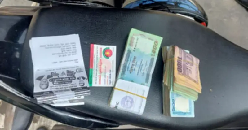 বরিশালে বিএনপি কর্মীদের আটক: ১ লাখ ২ হাজার টাকা ও ভোটার স্লিপ জব্দ