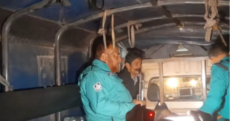 চট্টগ্রামে রোহিঙ্গা নাগরিককে বিদেশি পিস্তলসহ আটক, নিরাপত্তা প্রহরী হিসেবে কর্মরত ছিলেন