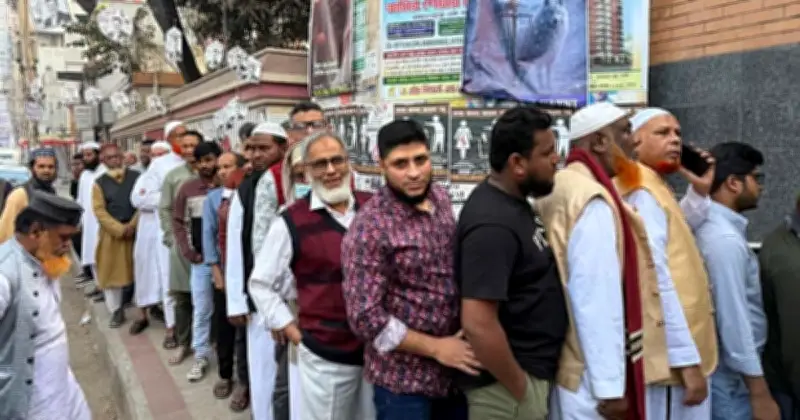 ত্রয়োদশ জাতীয় সংসদ নির্বাচন ও গণভোটের ভোটগ্রহণ সারা দেশে শুরু