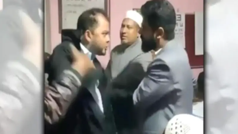 সিলেটে প্রিসাইডিং অফিসার প্রত্যাহার, ভোটগ্রহণ শুরু; বাগেরহাটে বিএনপি-জামায়াত সংঘর্ষে আহত ৮