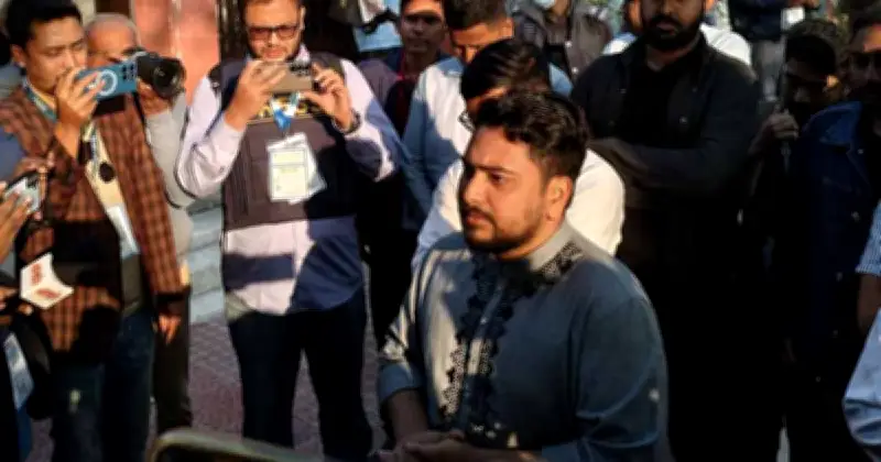 এনসিপি আহ্বায়ক রহমতউল্লাহর ভোটদান, ২৯৯ আসনে চলছে নির্বাচন