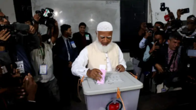 জামায়াত আমির শফিকুর রহমানের ভোট দেয়া ও গণতন্ত্রের আহ্বান