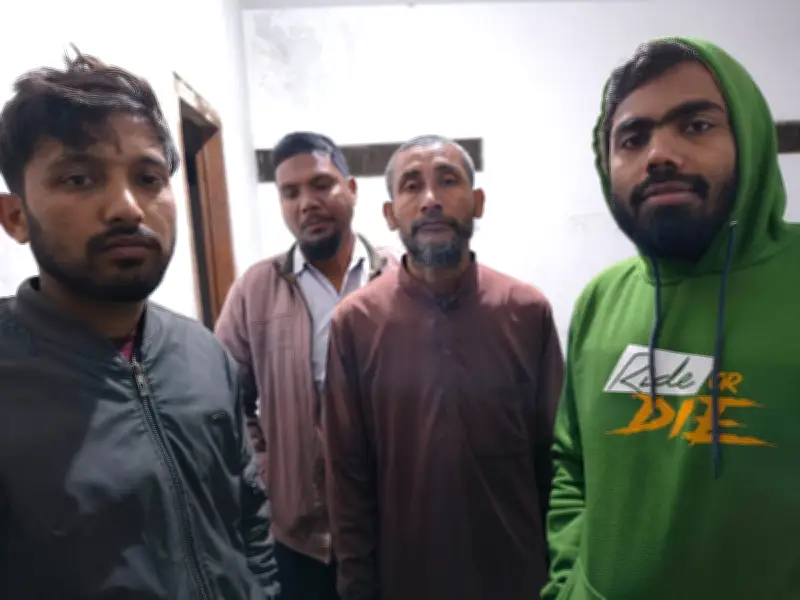 ত্রয়োদশ জাতীয় সংসদ নির্বাচনে রাজশাহী ও ঢাকার ভোটকেন্দ্রে অবৈধ প্রবেশে ১৭ জন আটক