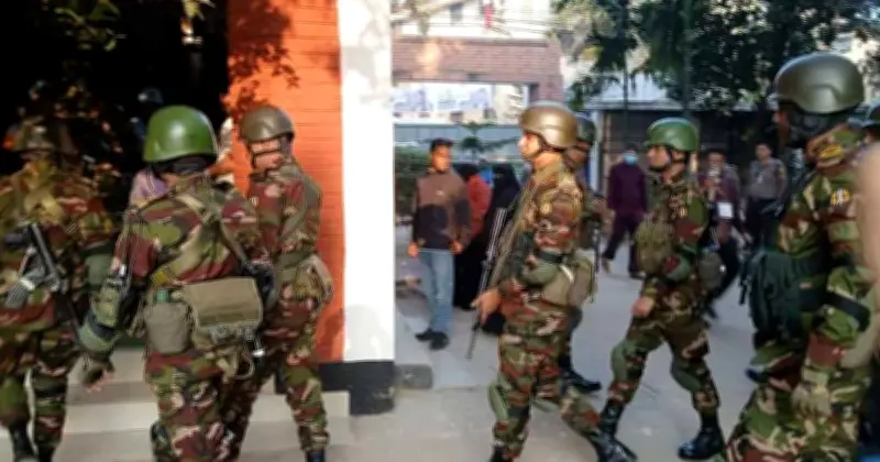 ঢাকা-৮ আসনে পোলিং এজেন্টকে বাধা, সেনাবাহিনীর হস্তক্ষেপে পরিস্থিতি নিয়ন্ত্রণ