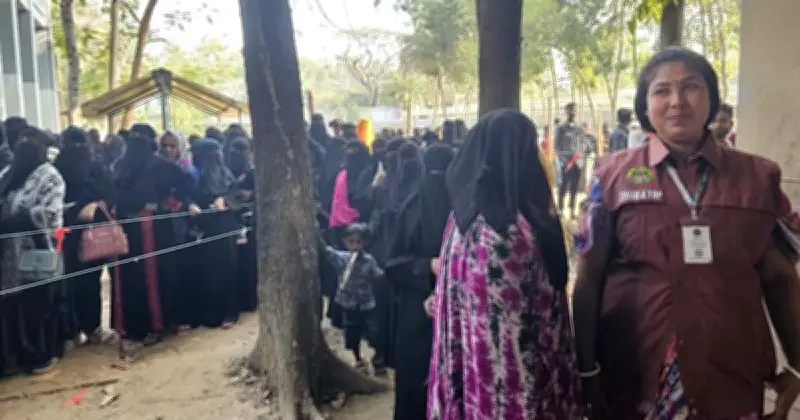 কক্সবাজার-৪ আসনে শান্তিপূর্ণ ভোটগ্রহণ, নারী ভোটারদের সক্রিয় অংশগ্রহণ