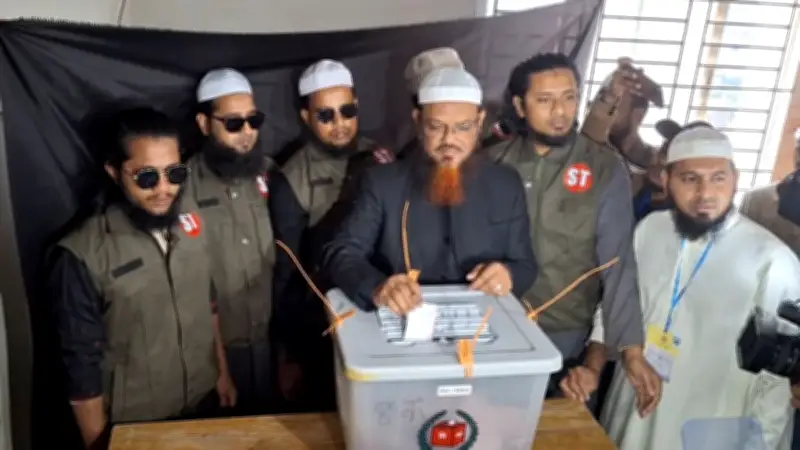 ফয়জুল করিম সিলমারা ও ৮ কেন্দ্র দখলের অভিযোগ, রুমিন ফারহানার ঢাকায় ভোট ১৩ শতাংশ