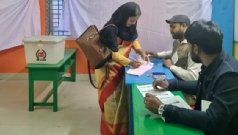 বাংলাদেশে অনলাইন শিক্ষার ভবিষ্যৎ: নতুন নীতিমালা ও চ্যালেঞ্জ