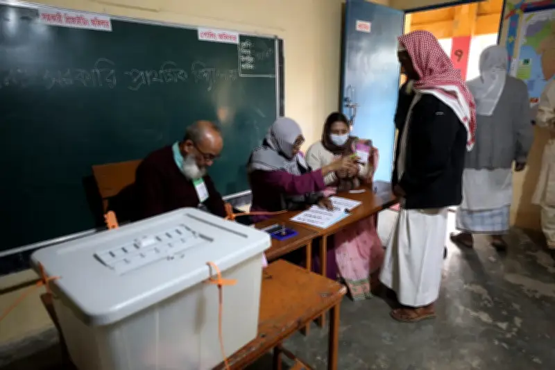 সিলেটে ভোট গ্রহণ শুরু, প্রথম চার ঘণ্টায় প্রায় ২০ শতাংশ ভোট পড়েছে