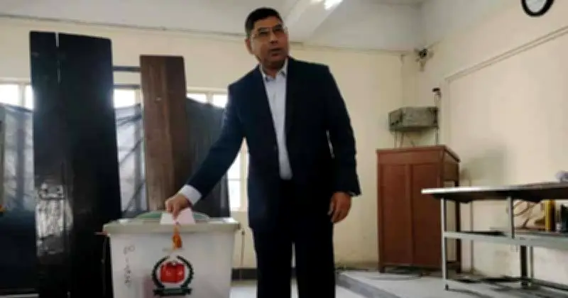 সেনাপ্রধান বললেন: সারাদেশে শান্তিপূর্ণ নির্বাচন, ভোটারদের নির্ভয়ে ভোট দিতে আহ্বান