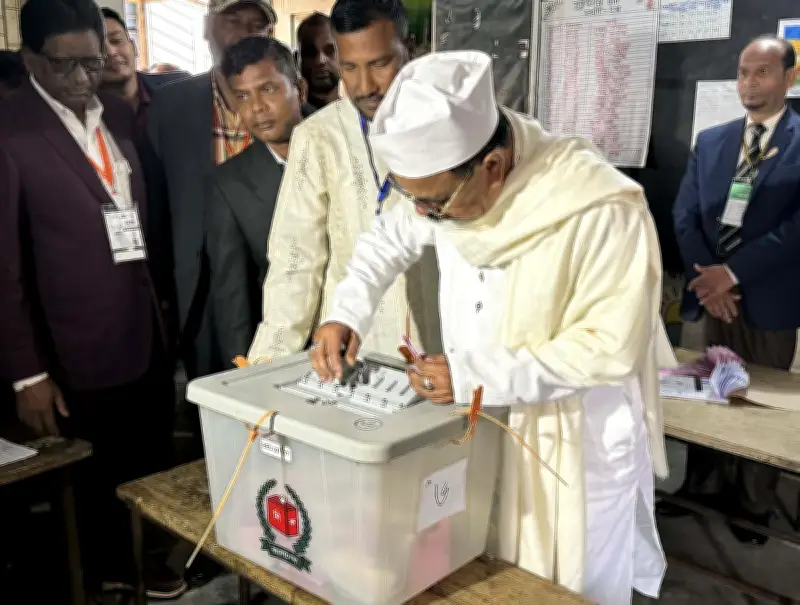 কেরানীগঞ্জে বিএনপি নেতা গয়েশ্বর চন্দ্র রায়ের ভোটদান ও জামায়াত প্রার্থীর বিরুদ্ধে অভিযোগ