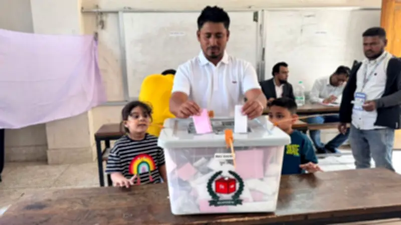 ঢাকা-৯ আসনে আশরাফুলের ভোটদান, ৩২.৮৮% ভোটের হার: ইসি সচিবের মন্তব্য