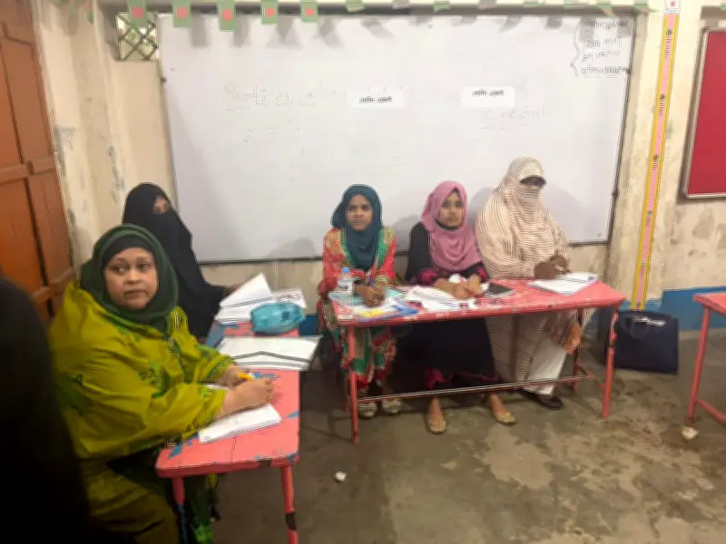 পুরান ঢাকার বংশাল বালিকা উচ্চবিদ্যালয়: শুধুমাত্র নারী ভোটারদের জন্য অনন্য ভোটকেন্দ্র