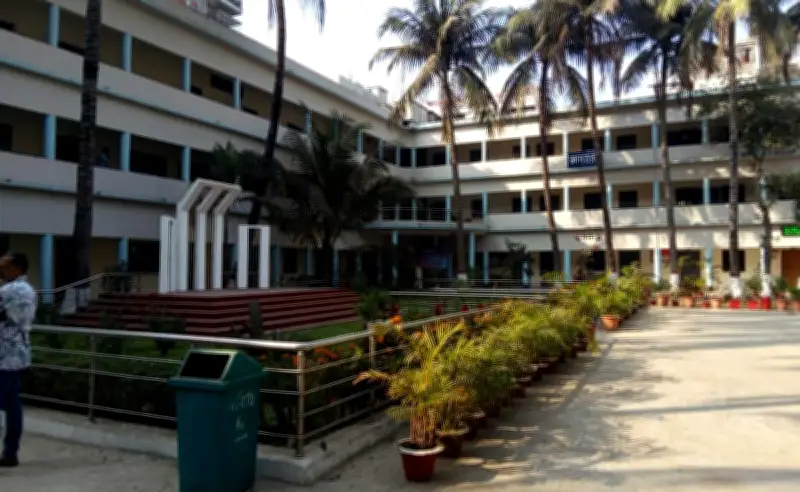 বাংলাদেশে অনলাইন শিক্ষার ভবিষ্যৎ: নতুন নীতিমালা ও চ্যালেঞ্জ