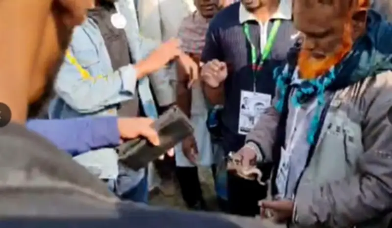 টাঙ্গাইলের মির্জাপুরে ভোটের সময় টাকা বিতরণের অভিযোগে জামায়াত নেতা আটক, জরিমানা আদায়