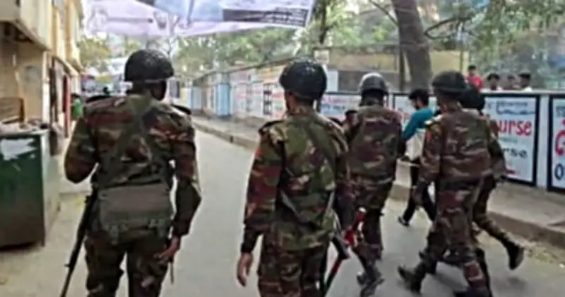 ভোট শেষে নির্বাচন কেন্দ্রের নিরাপত্তা জোরদার, কর্মী-সমর্থকদের সরানো