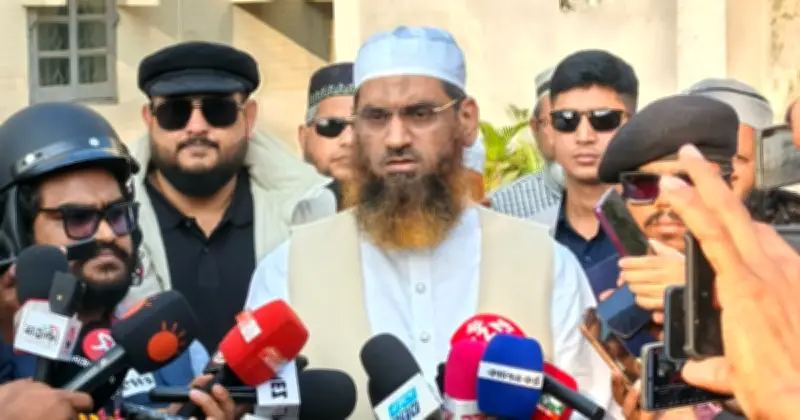 ঢাকা-১৩ আসনে ভোটের ফলাফল: মামুনুল হকের নেতৃত্ব, ববি হাজাজ্জ পিছিয়ে