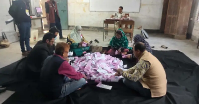 সাতক্ষীরায় ত্রয়োদশ জাতীয় সংসদ নির্বাচন: ৭২.৭৩% ভোট পড়েছে, গণনা চলছে