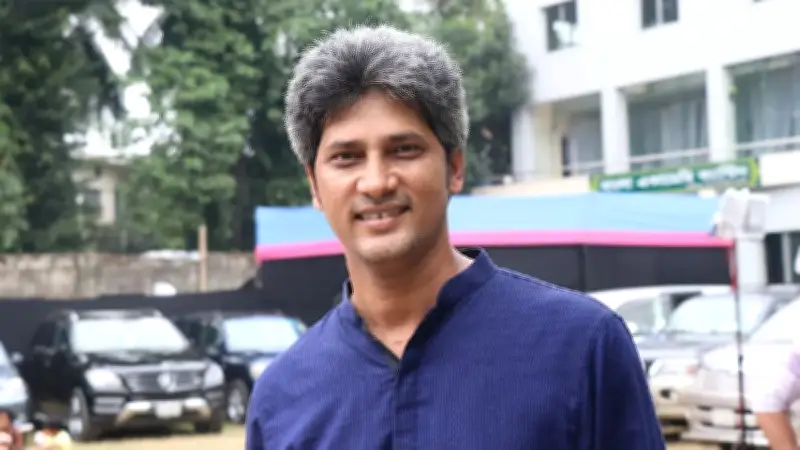 বেসরকারি প্রার্থীদের জয়ে নির্বাচনী ফলাফলে নতুন মোড়, বিভিন্ন আসনে বিজয়ী হন জোনায়েদ সাকি ও অন্যান্য