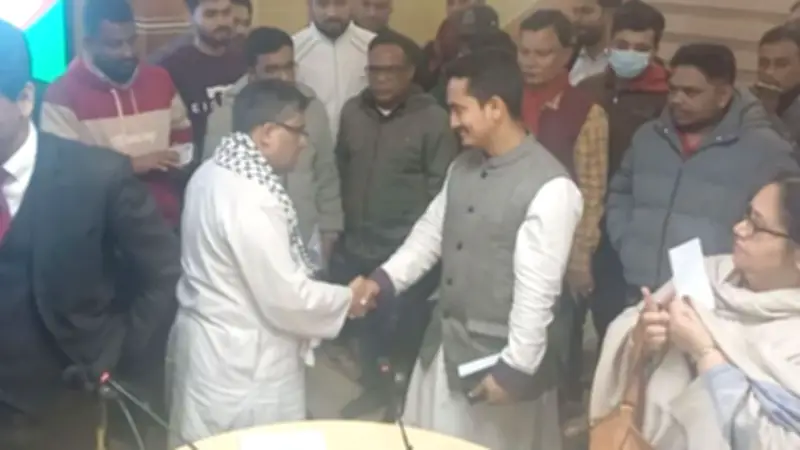 সারজিস আলম তারেক রহমানের অভিনন্দন: তিন আসনের ফলাফল স্থগিত, ইসি ঘোষণা করবে না