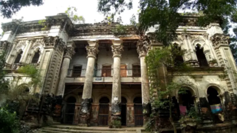 ঢাকার নবাবগঞ্জে ইছামতী তীরের কোকিল প্যারি জমিদারবাড়ির ইতিহাস ও বর্তমান অবস্থা