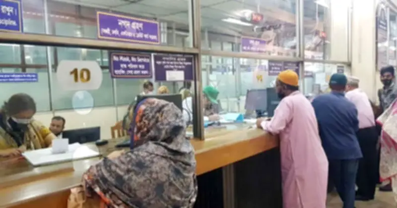 ব্যাংকের বাইরে নগদ টাকা বেড়ে ৩ লাখ ১০ হাজার কোটি, নির্বাচন ও গ্রামীণ অর্থনীতির প্রভাব