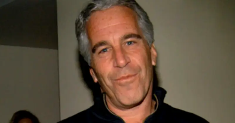 এপস্টেইনের মৃত্যু: চিকিৎসকের দাবি, আত্মহত্যা নয়, শ্বাসরোধে হত্যা হতে পারে