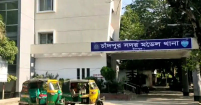 নবনির্বাচিত এমপি শেখ ফরিদ আহমেদ মানিকের নির্দেশে ছাত্রদল কর্মীদের পুলিশে সোপর্দ