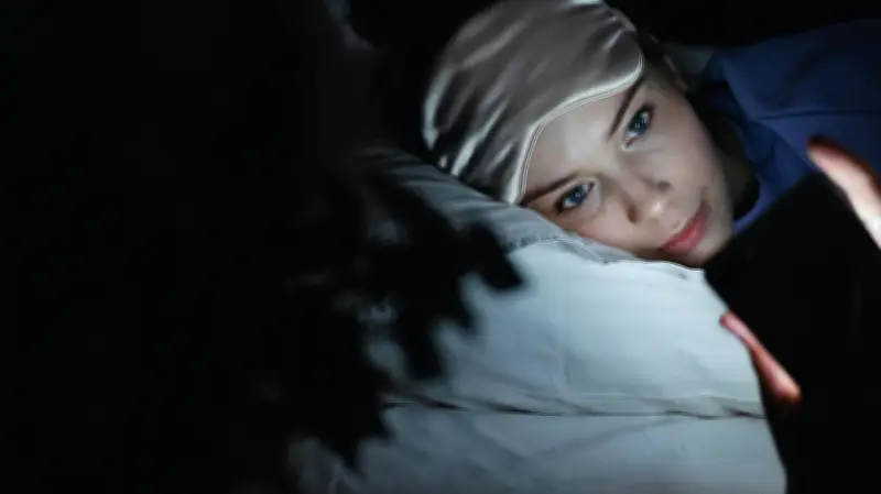 রাত জাগা অভ্যাস তরুণদের হৃদরোগের ঝুঁকি বাড়াচ্ছে, বলছে গবেষণা