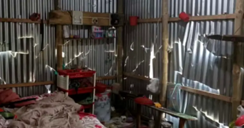 ফরিদপুরে আধিপত্য বিরোধে সংঘর্ষ: ২০ জন আহত, বাড়িঘরে অগ্নিসংযোগ