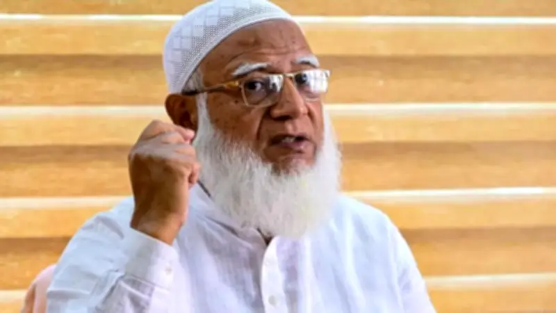 ফটিকছড়িতে ৬ প্রার্থীর জামানত বাজেয়াপ্ত, চিরকুটে বোমার হুমকিতে বিমানবন্দরে আতঙ্ক