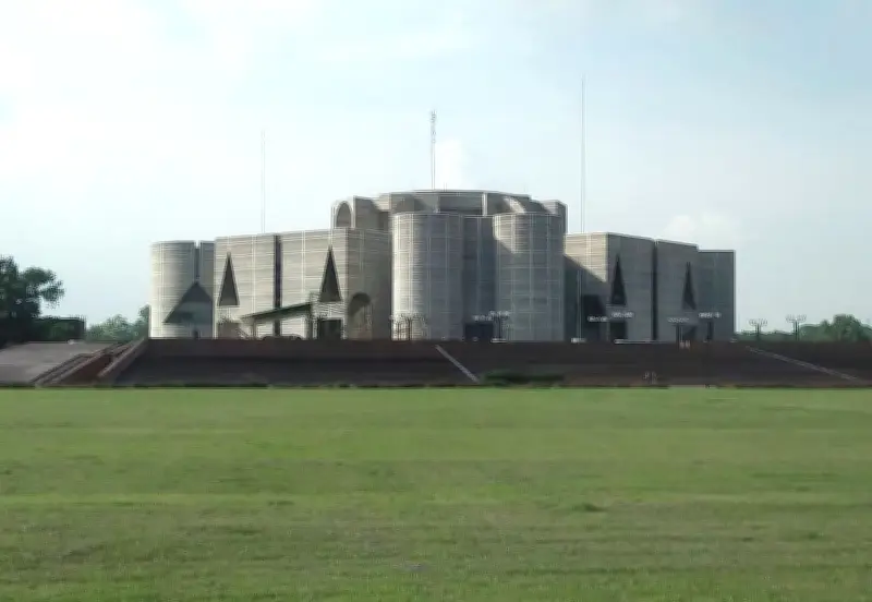 ১৭ ফেব্রুয়ারিতে ত্রয়োদশ জাতীয় সংসদ নির্বাচনে বিজয়ীদের শপথ অনুষ্ঠান