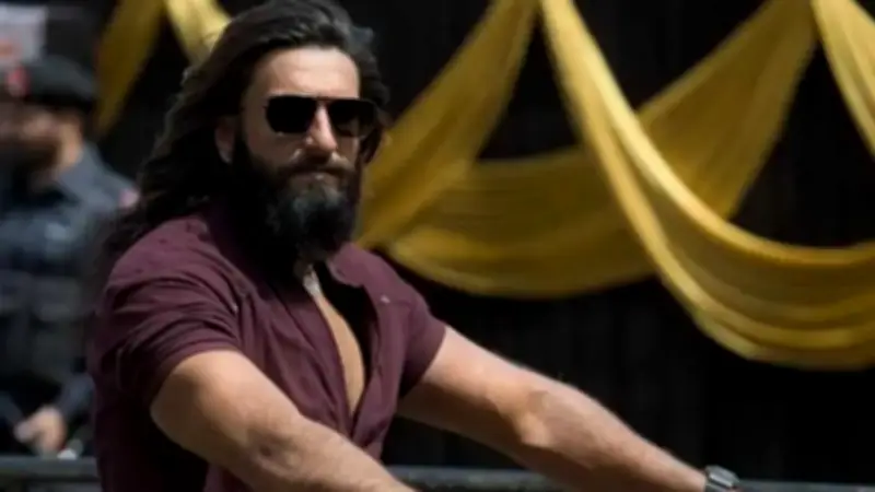 অপু-রণবীরের ছবি নিয়ে উত্তেজনা, মোদী-শেহবাজের আমন্ত্রণ ও মন্ত্রিপরিষদ সচিব নিয়োগ বাতিল