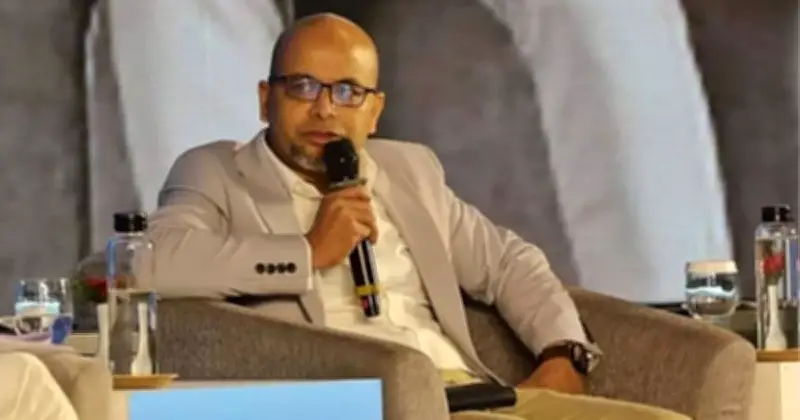 মন্ত্রণালয় থেকে বিদায় ফয়েজ আহমদ তৈয়্যবের, দুর্নীতির বিরুদ্ধে লড়াইয়ের দাবি