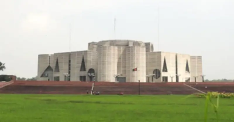 ত্রয়োদশ জাতীয় সংসদে বিজয়ীদের শপথ মঙ্গলবার, সংসদ ভবনের দক্ষিণ প্লাজায় অনুষ্ঠিত হবে