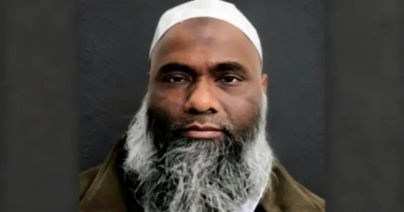 আধ্যাত্মিক ক্ষমতার অপব্যবহার: লন্ডনের সাবেক ইমাম আব্দুল হালিম খান যৌন নিপীড়নের দায়ে দোষী