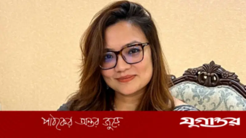 ঢাবি শিক্ষক মোনামিকে হত্যার হুমকি: ফেসবুকে স্ক্রিনশট শেয়ার করে বিএনপি চেয়ারম্যানকে প্রশ্ন